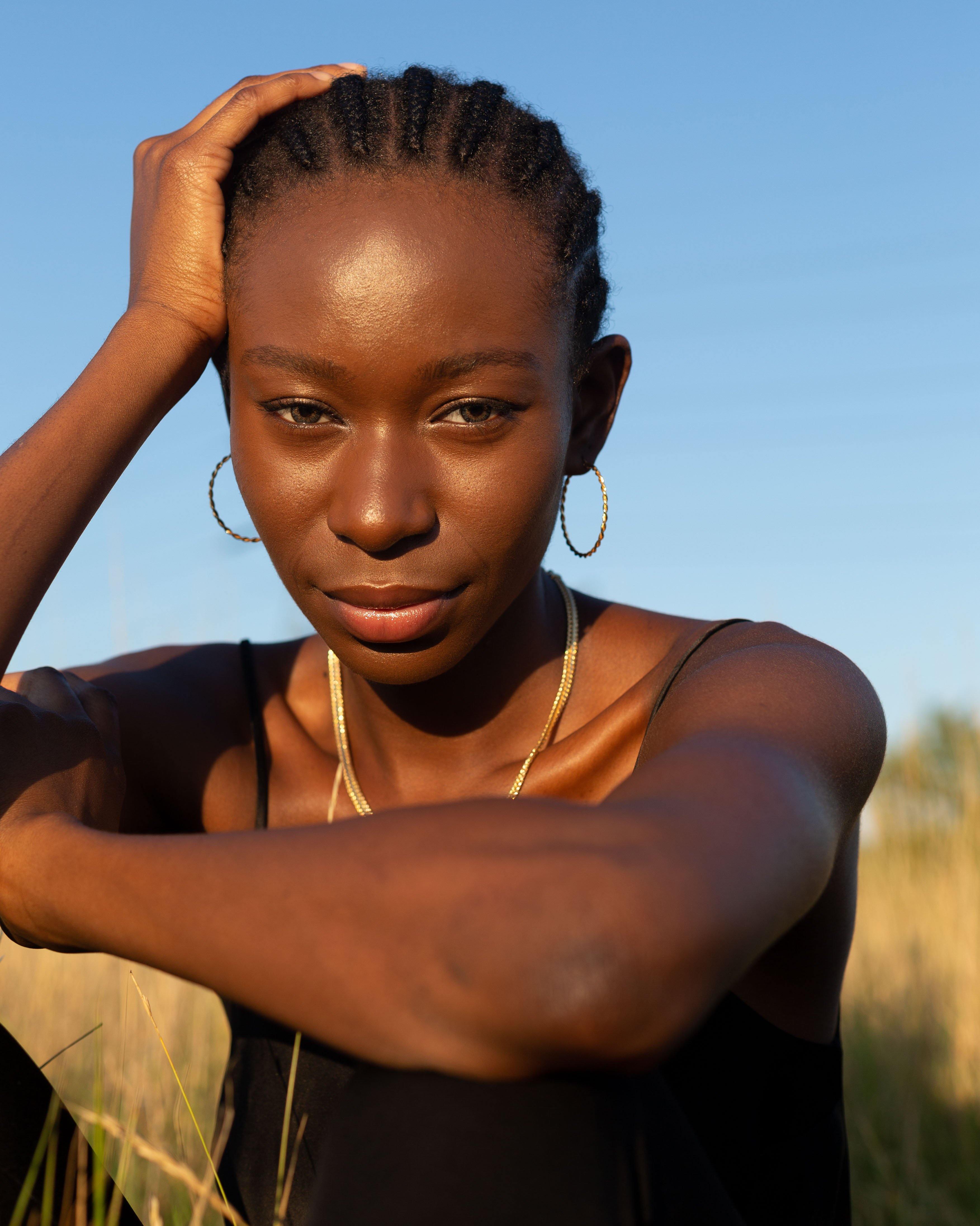 twist luxury hoop earrings
