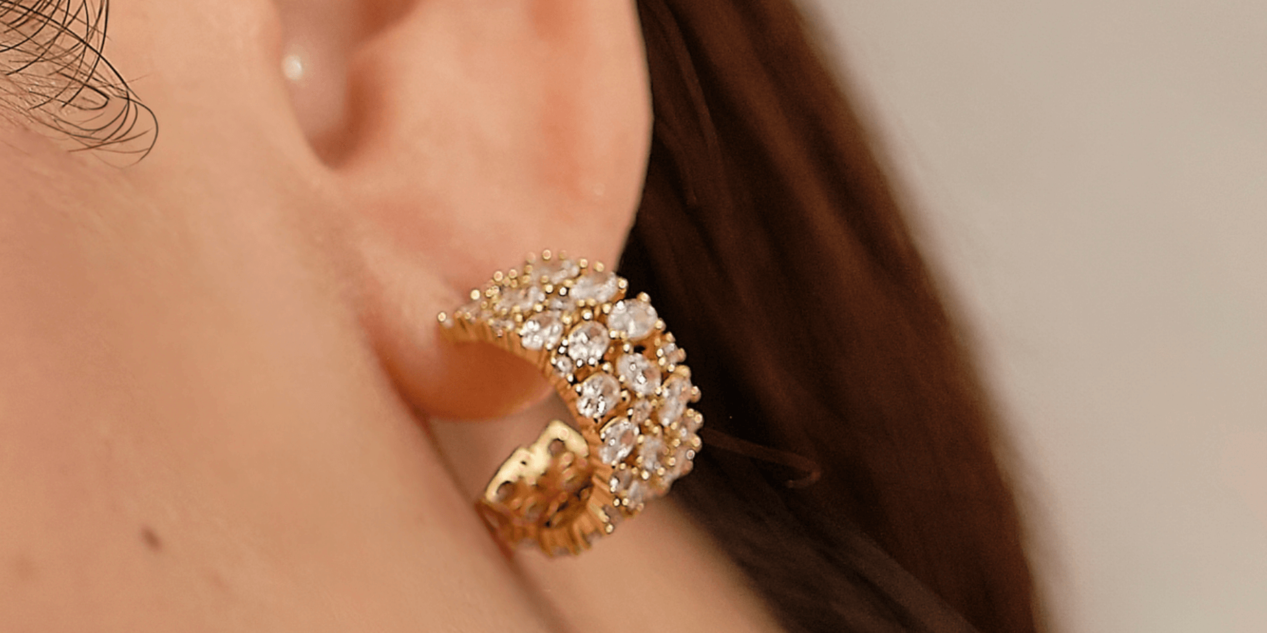 The Ultimate Guide to Buying Hoop Earrings Online